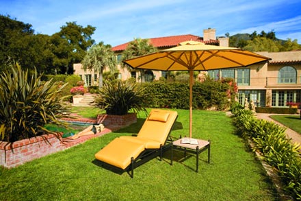 Castillo Chaise Lounge