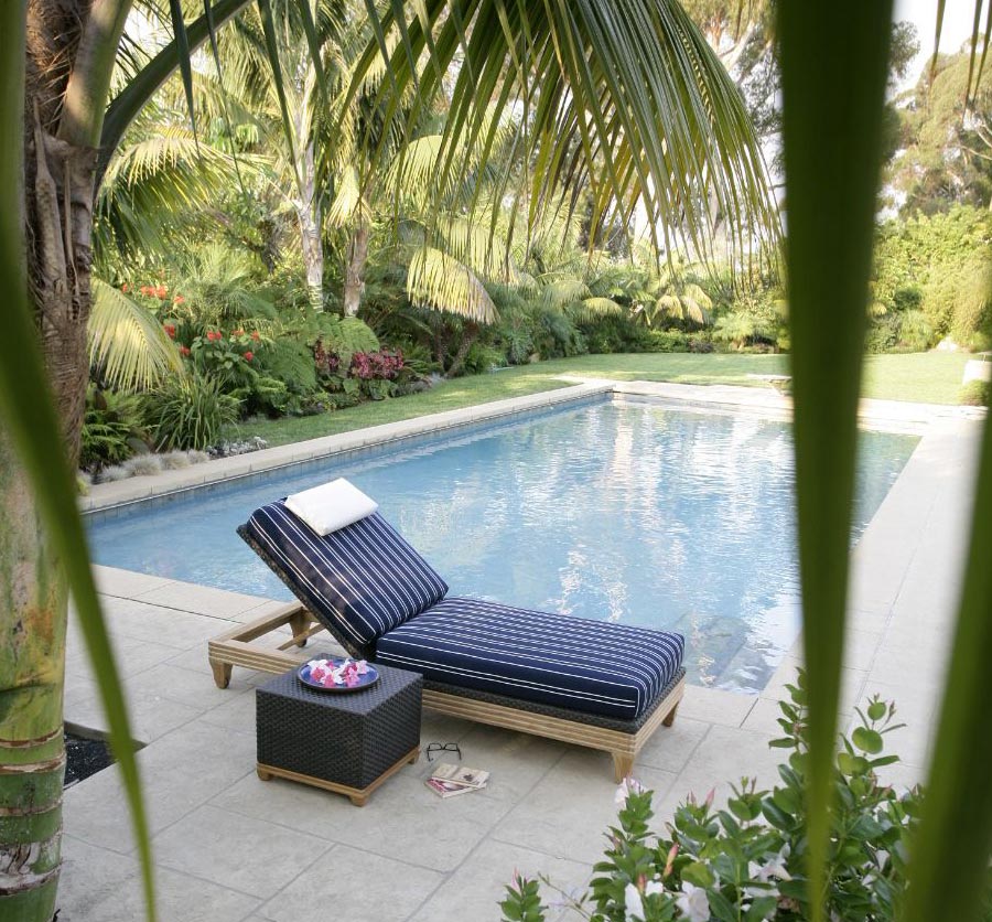 Tessuto Chaise Lounge